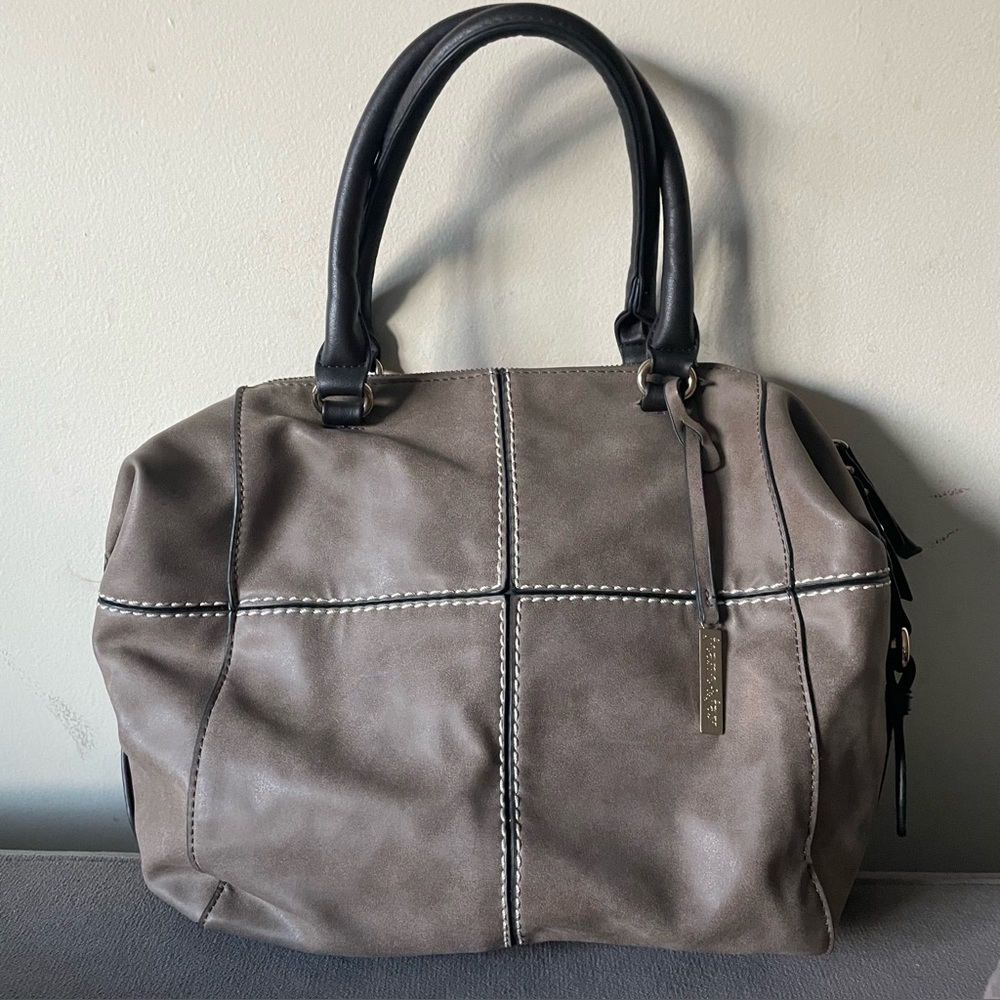 Jeane & Jax Grey Vegan Leather Shoulder Bag With Black Handles